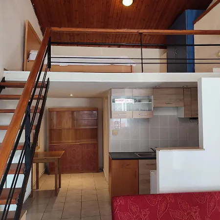 Apartment T E R M I N A L